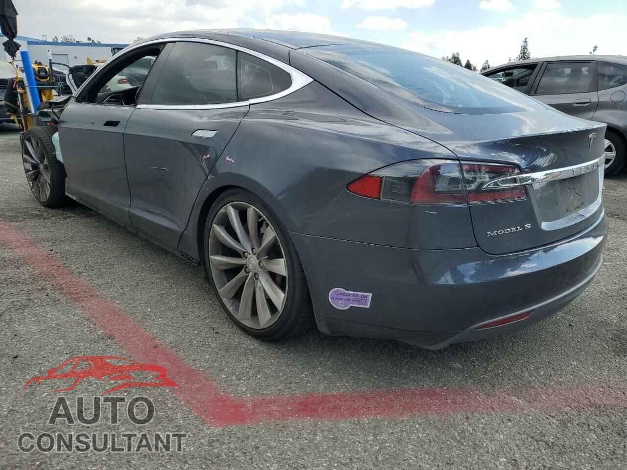 TESLA MODEL S 2016 - 5YJSA1E21GF136073