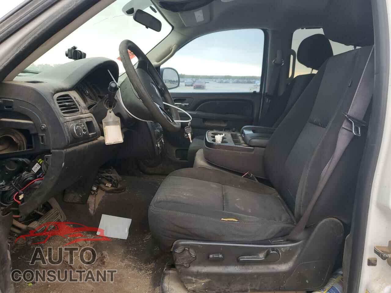 CHEVROLET TAHOE 2014 - 1GNLC2E05ER200424