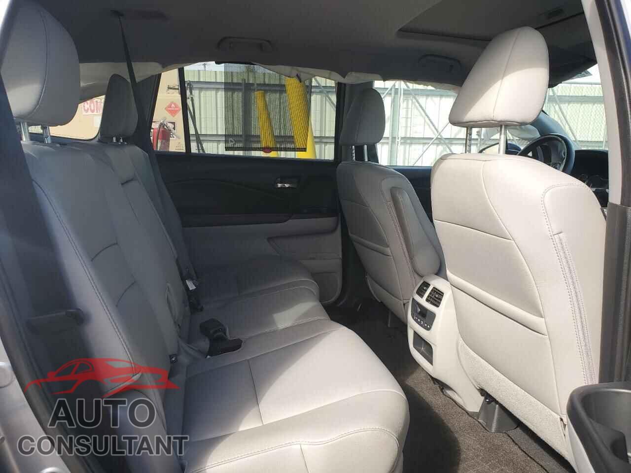 HONDA PILOT 2016 - 5FNYF5H79GB007797