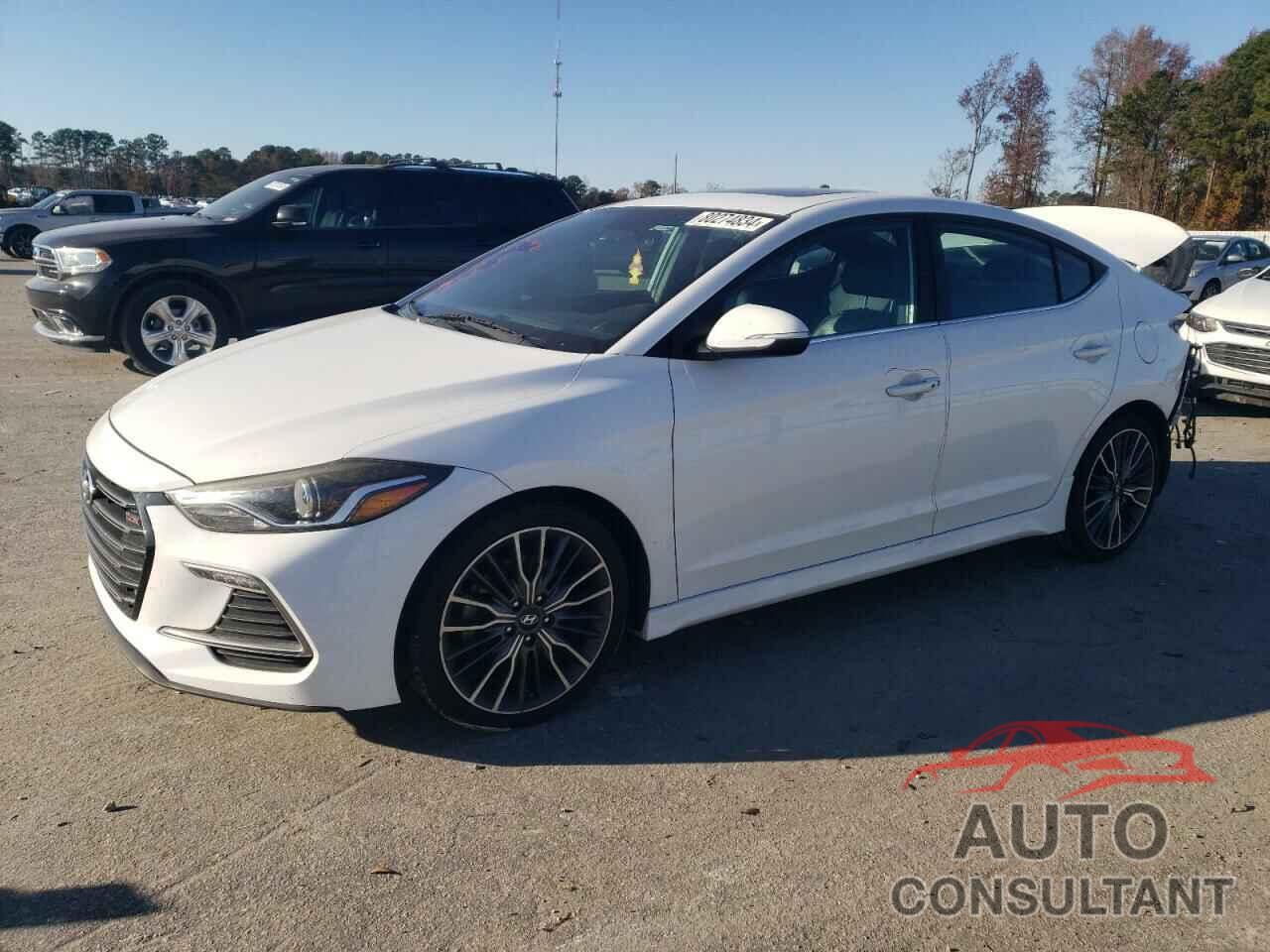 HYUNDAI ELANTRA 2018 - KMHD04LB6JU521641