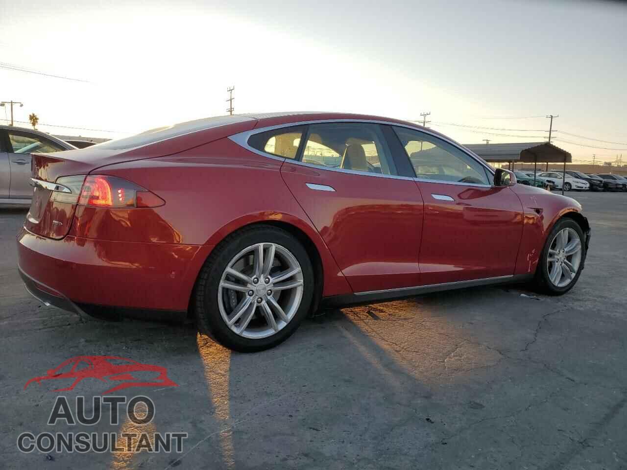 TESLA MODEL S 2015 - 5YJSA1E20FF120476