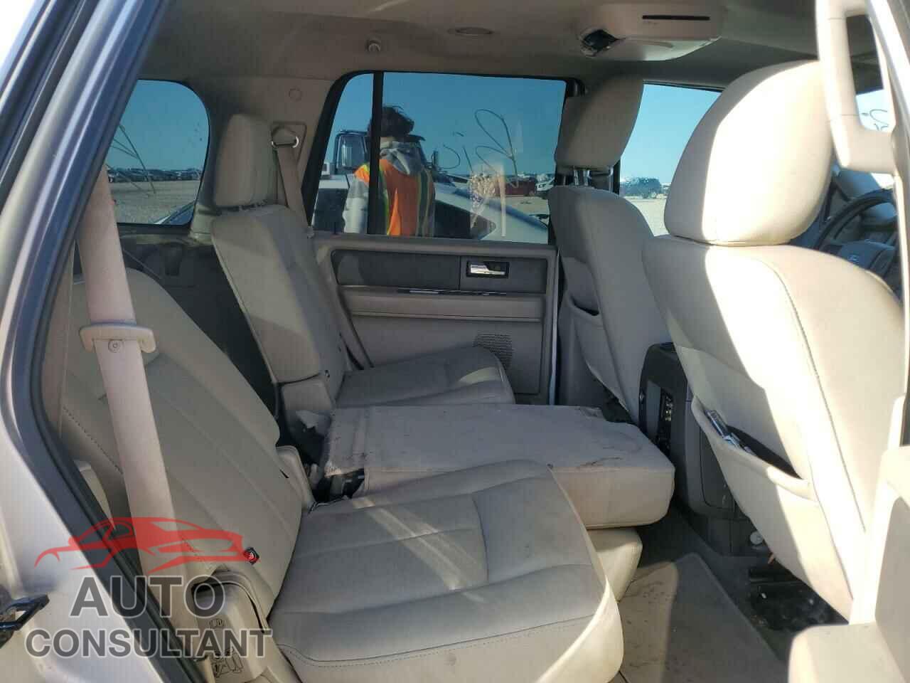 FORD EXPEDITION 2010 - 1FMJU1F55AEA81529