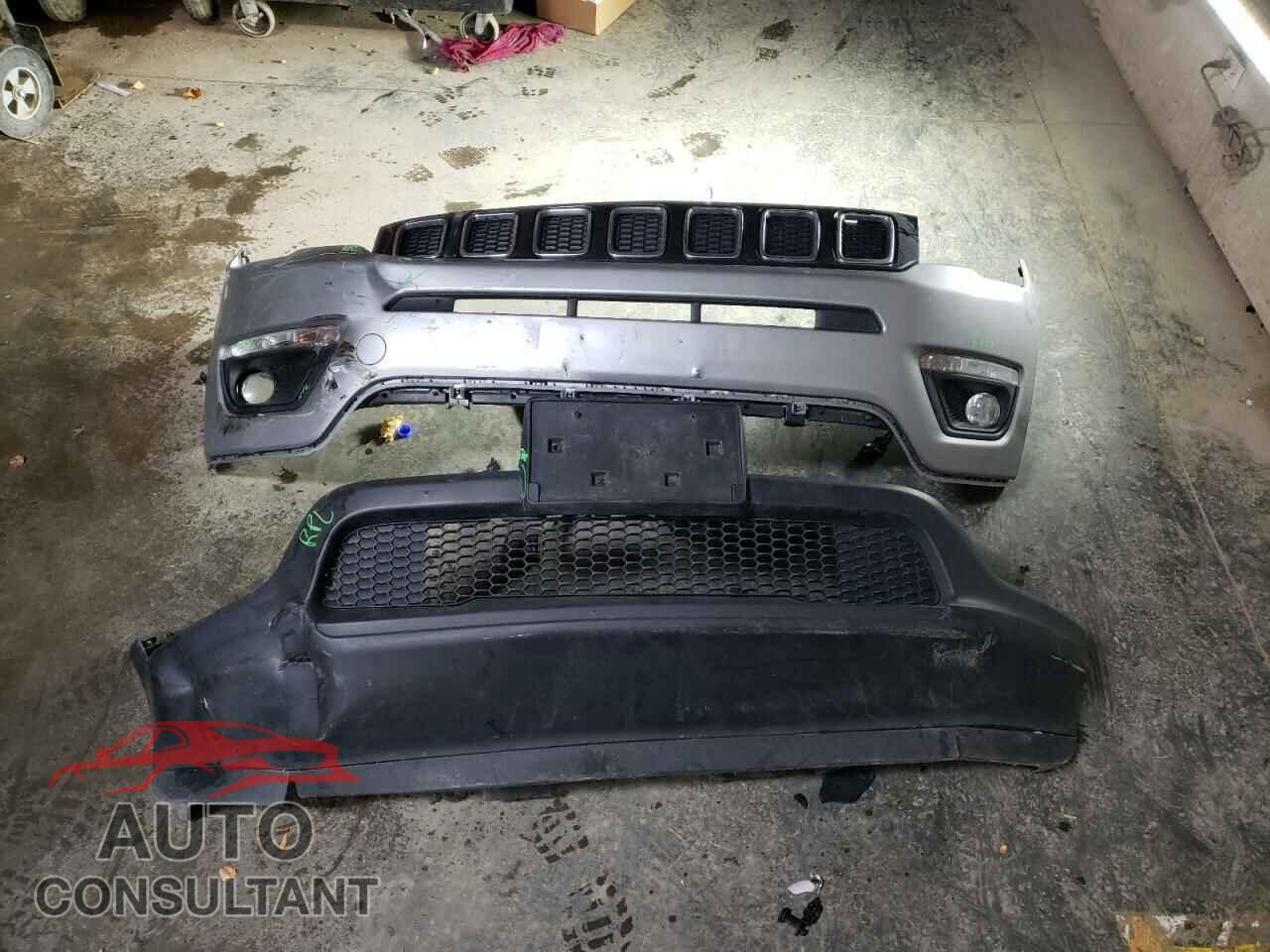 JEEP COMPASS 2020 - 3C4NJDBB8LT252160