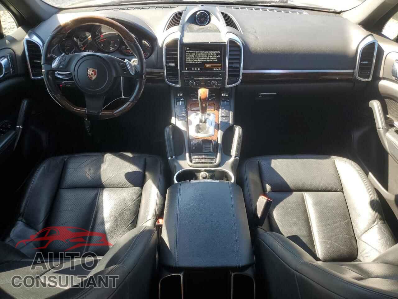 PORSCHE CAYENNE 2011 - WP1AA2A25BLA02243