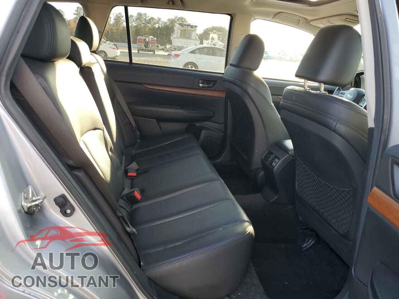 SUBARU OUTBACK 2013 - 4S4BRBPC5D3218901