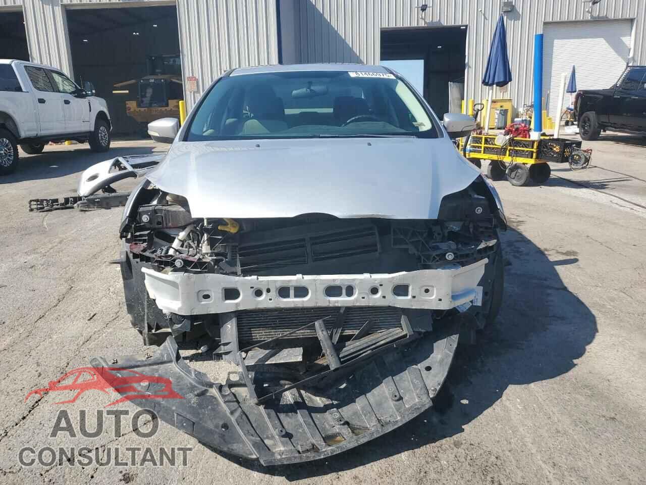 FORD FOCUS 2014 - 1FADP3F29EL242367