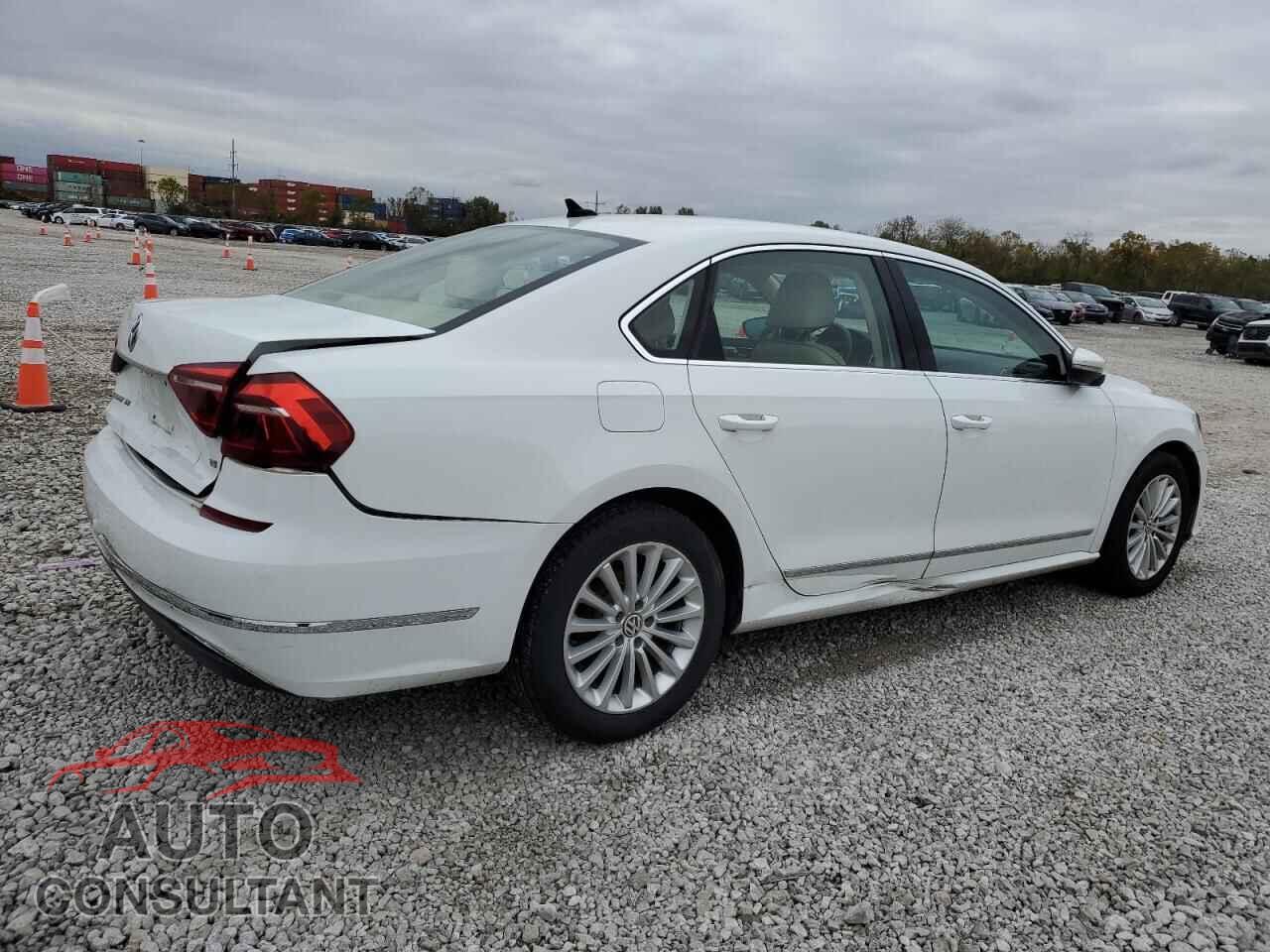 VOLKSWAGEN PASSAT 2017 - 1VWBT7A35HC045623