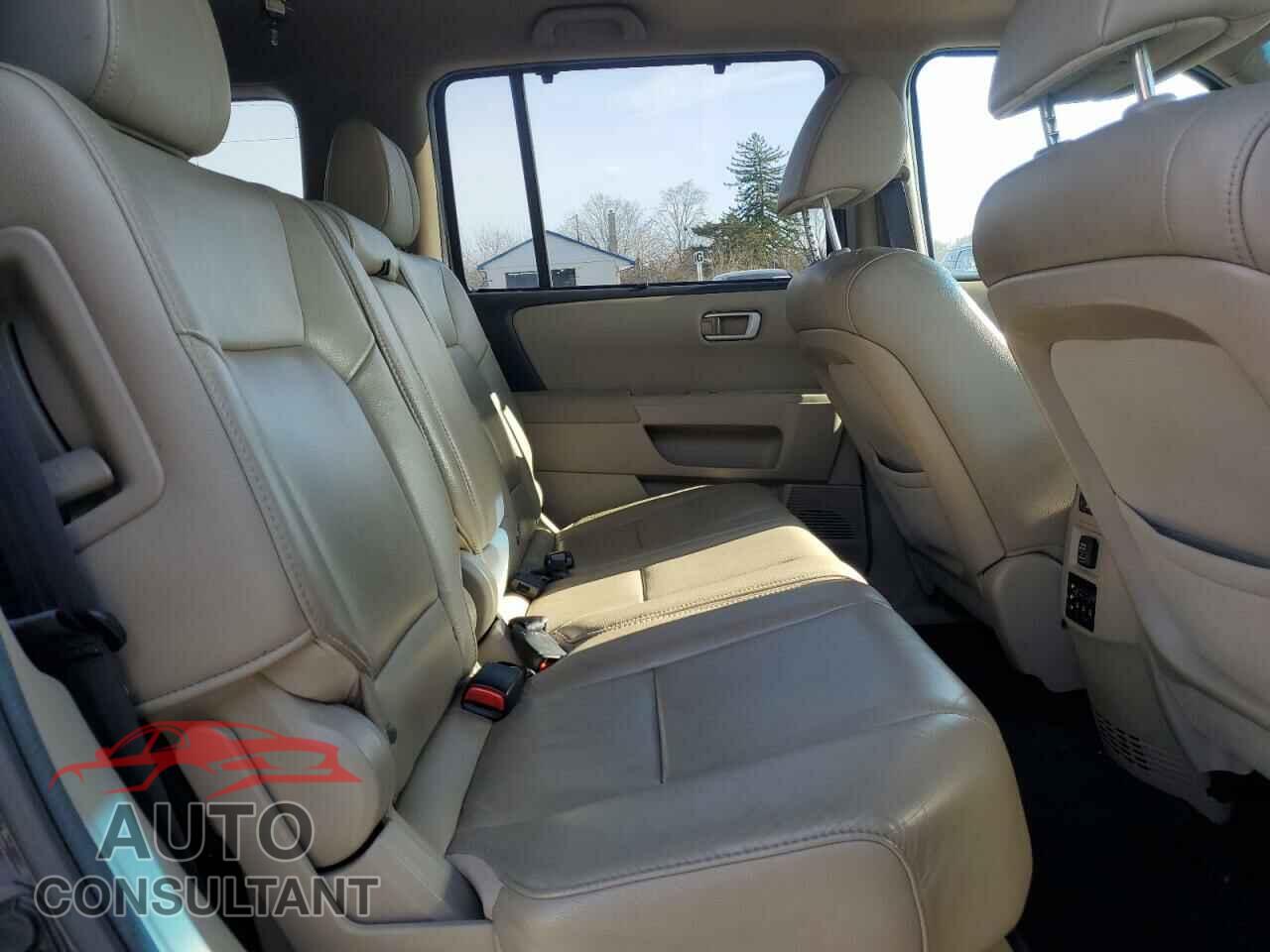HONDA PILOT 2012 - 5FNYF4H90CB051242