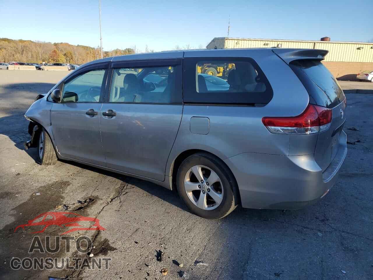 TOYOTA SIENNA 2011 - 5TDKA3DC9BS002759