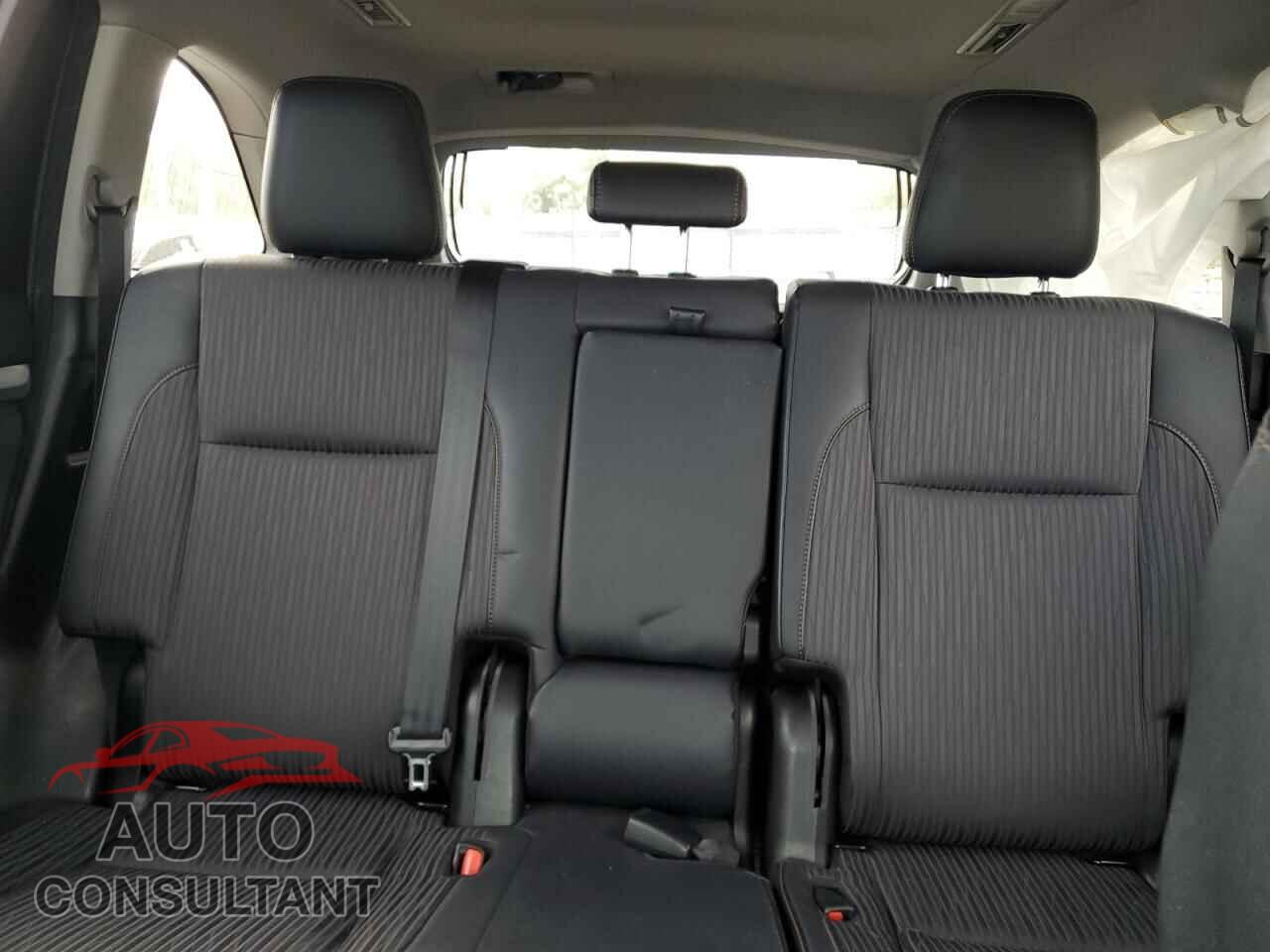 TOYOTA HIGHLANDER 2017 - 5TDBZRFH3HS475246