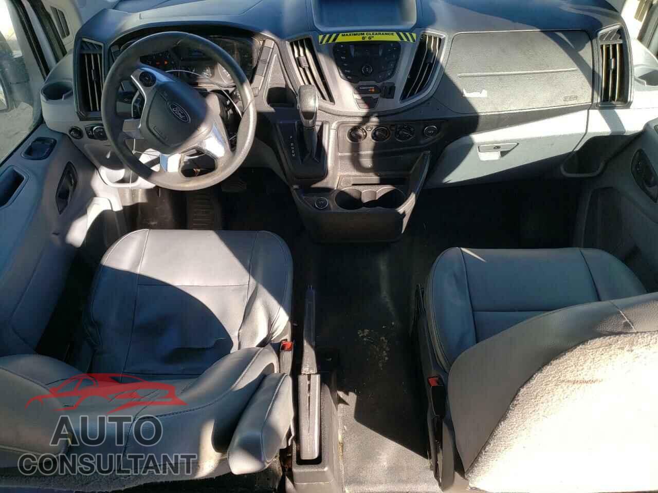 FORD TRANSIT 2019 - 1FTYR2CM4KKB30213