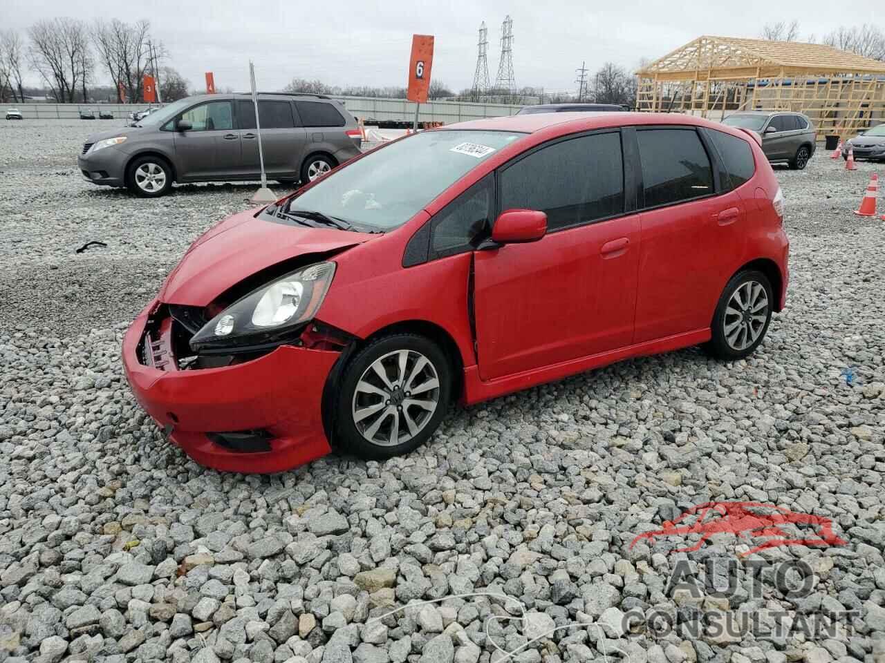 HONDA FIT 2013 - JHMGE8H57DC008484