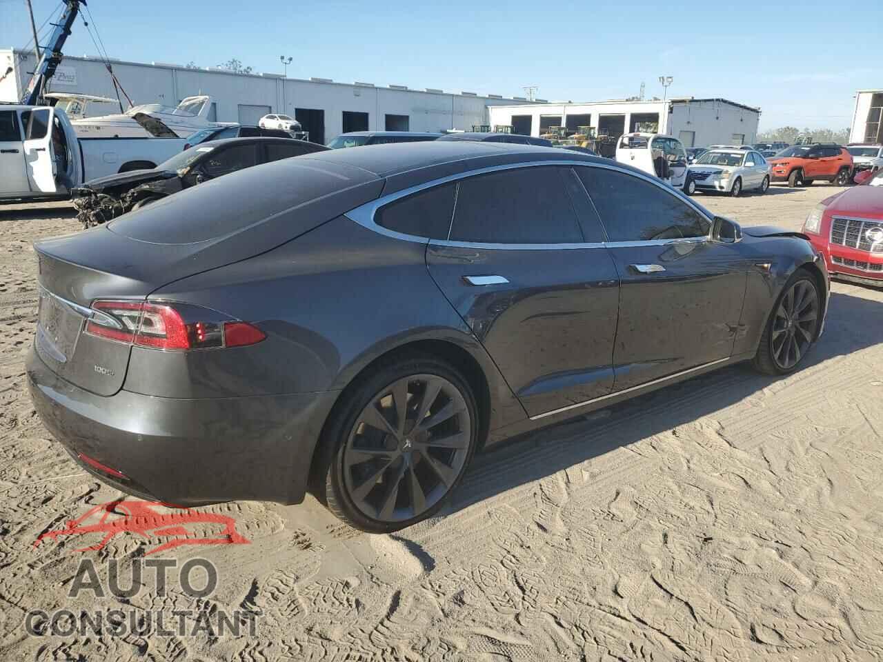 TESLA MODEL S 2018 - 5YJSA1E24JF273080