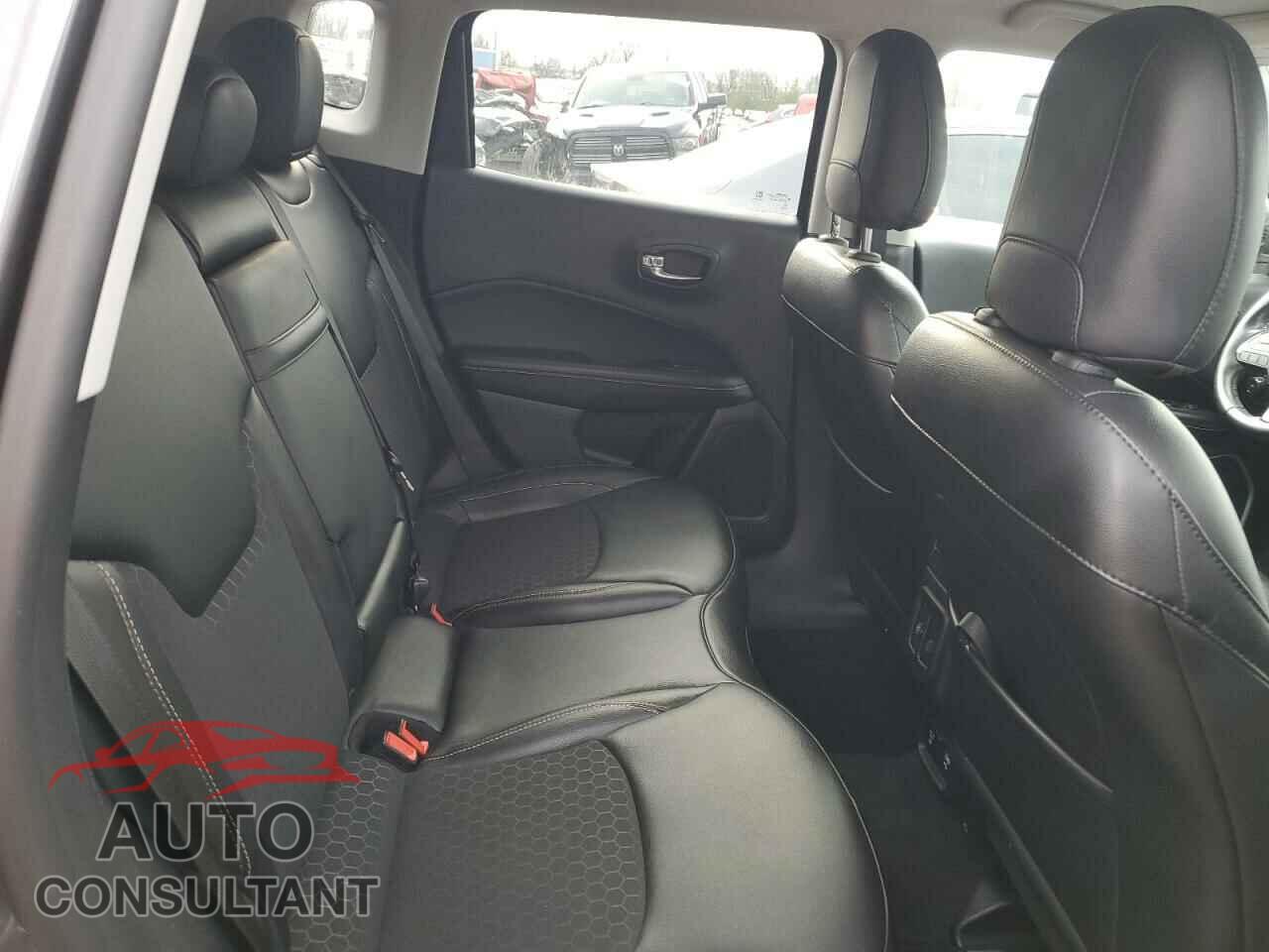 JEEP COMPASS 2019 - 3C4NJDBB5KT653406