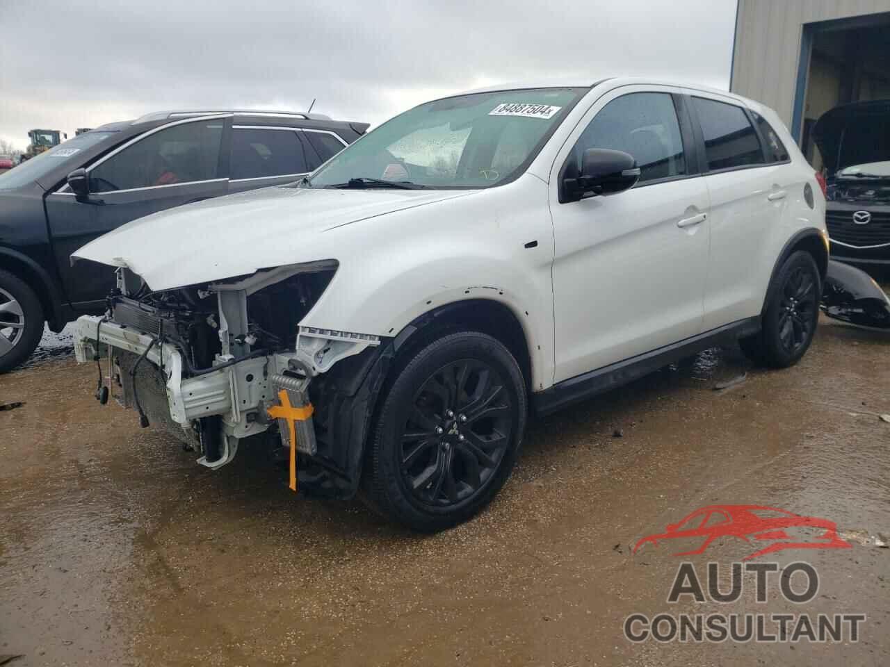 MITSUBISHI OUTLANDER 2018 - JA4AR3AU8JZ021361