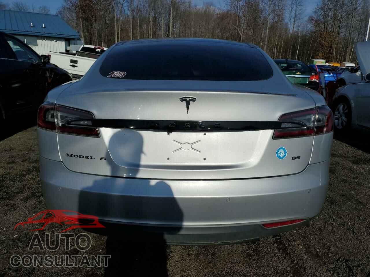 TESLA MODEL S 2013 - 5YJSA1DN9DFP20292
