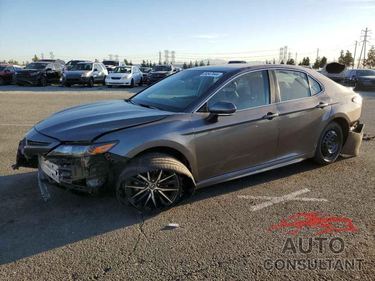 TOYOTA CAMRY 2022 - 4T1T11BK0NU069782