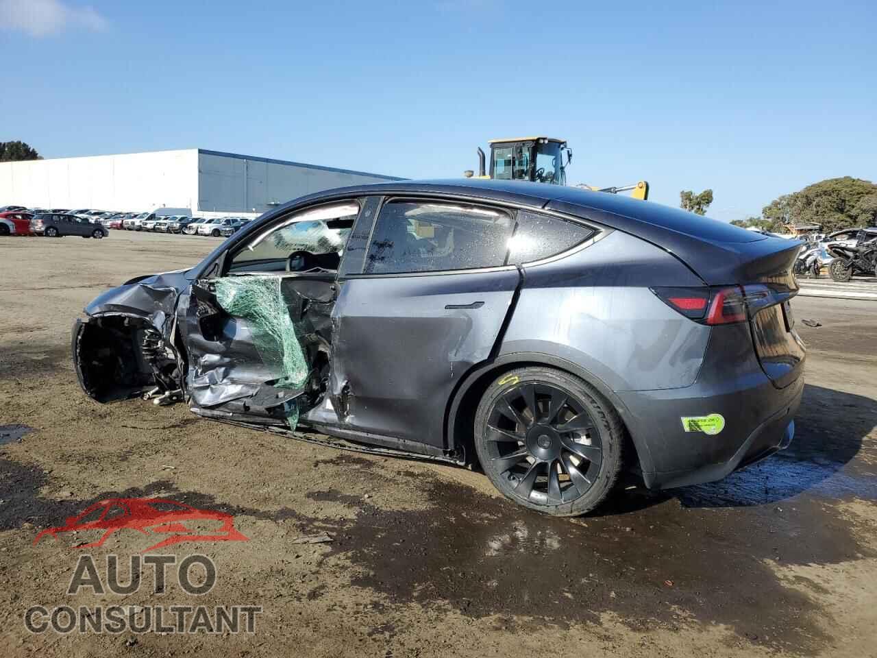 TESLA MODEL Y 2023 - 7SAYGDEE0PF625815