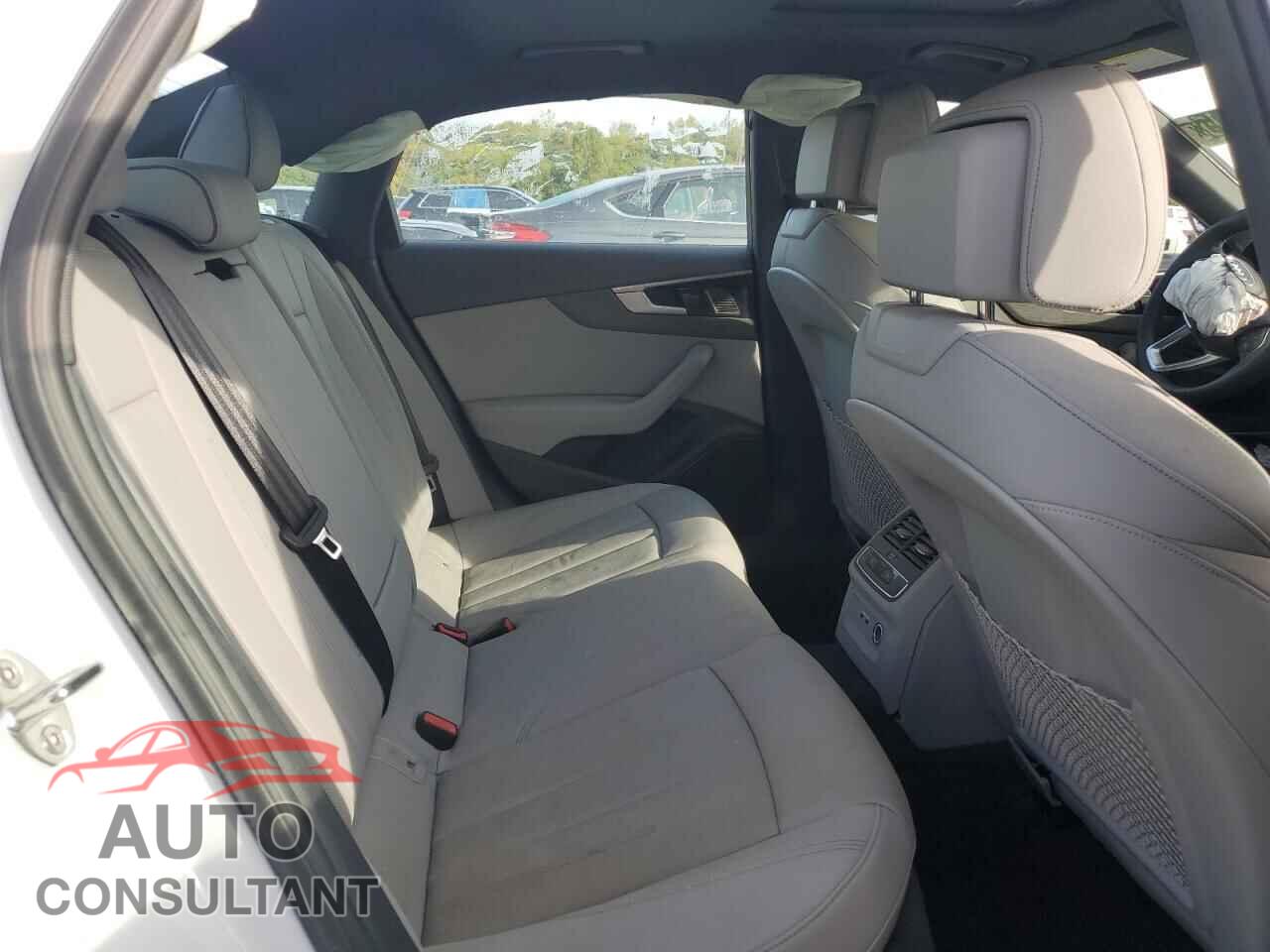 AUDI A4 2024 - WAUEAAF46RN016591