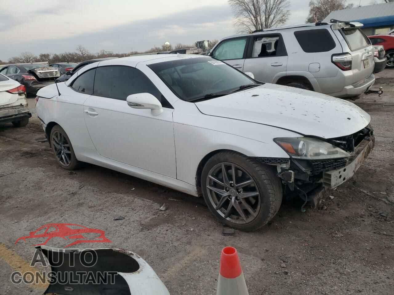 LEXUS IS 2011 - JTHFE2C24B2506666