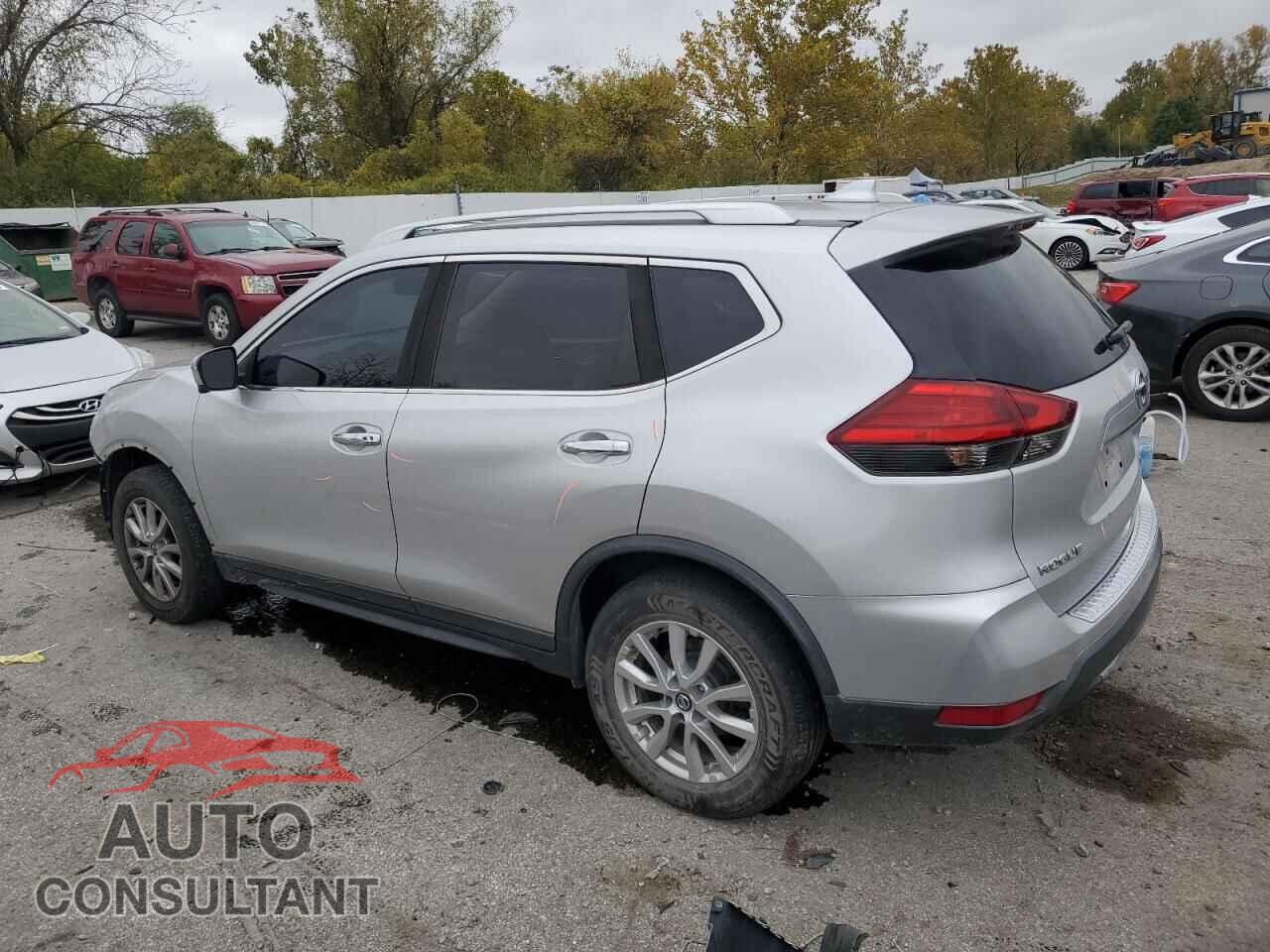 NISSAN ROGUE 2017 - KNMAT2MV2HP605783