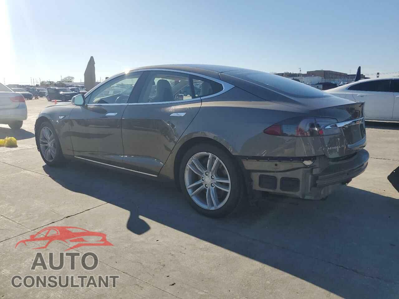 TESLA MODEL S 2016 - 5YJSA1E10GF128974