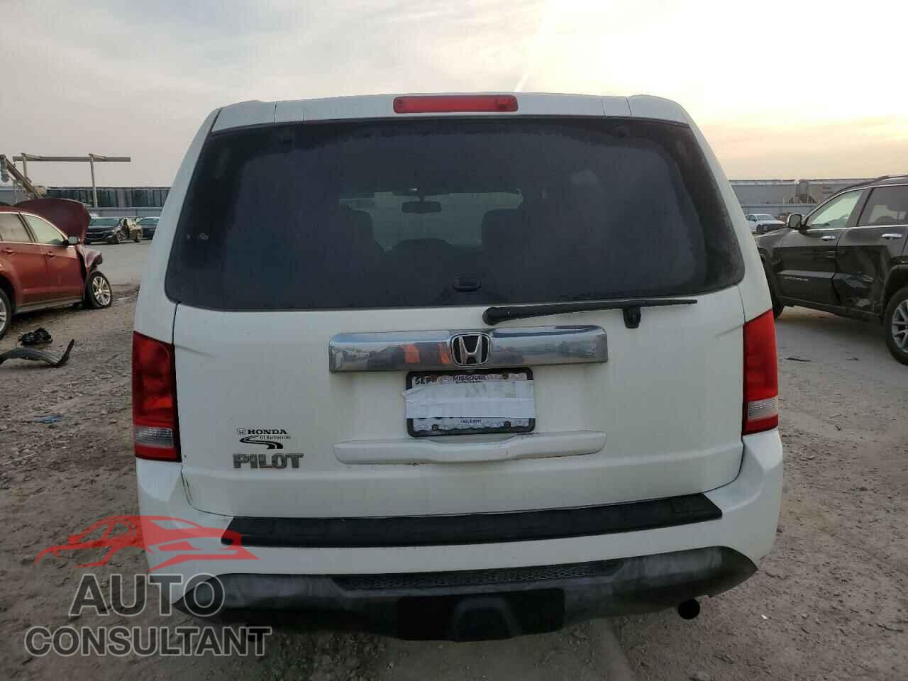 HONDA PILOT 2013 - 5FNYF3H52DB032555