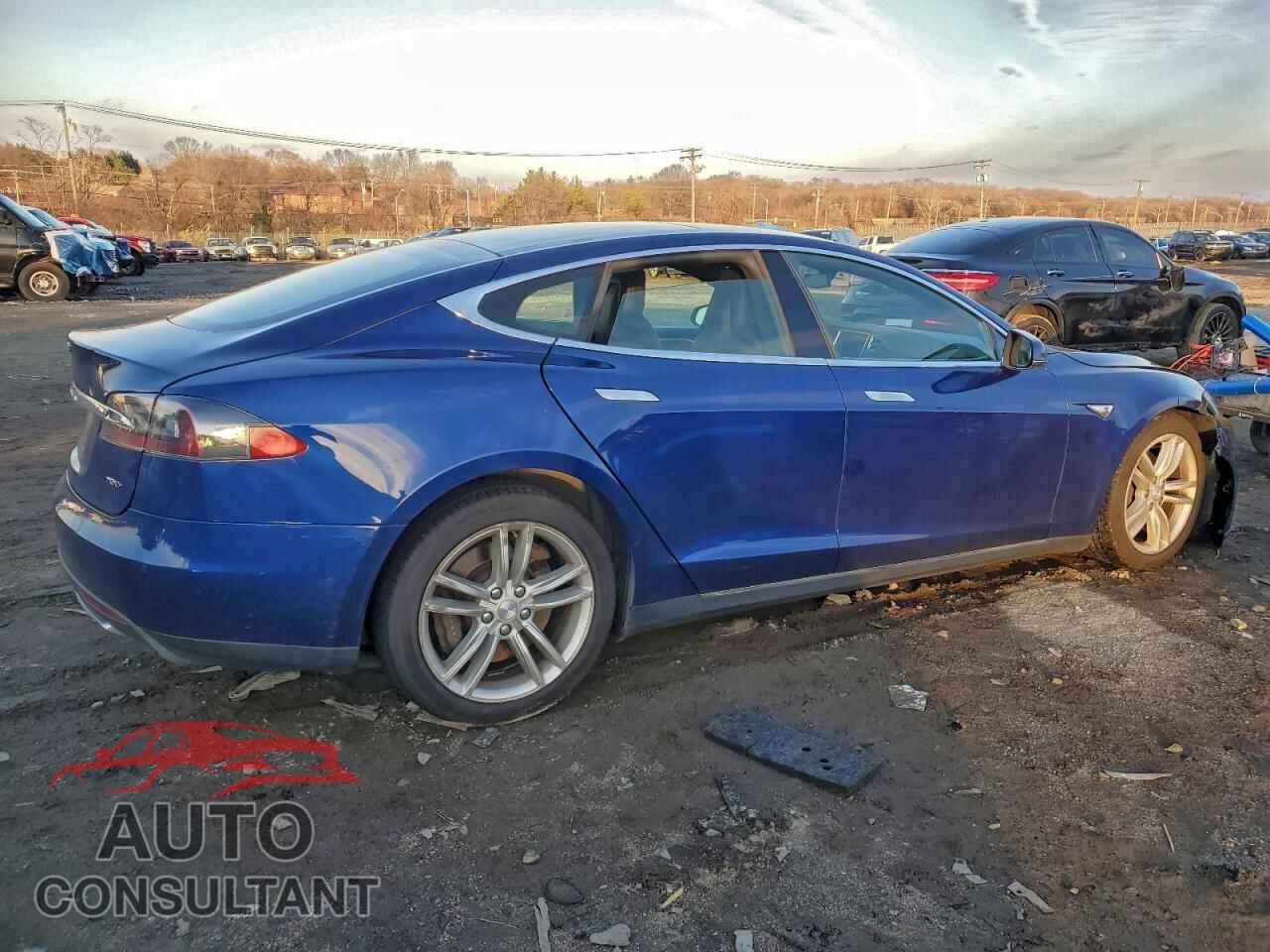 TESLA MODEL S 2015 - 5YJSA1E29FF114790