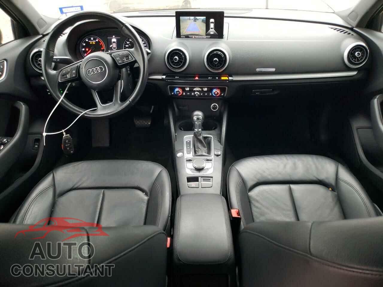 AUDI A3 2017 - WAUAUGFF7H1055903