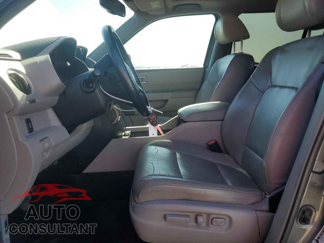 HONDA PILOT 2013 - 5FNYF3H55DB016883
