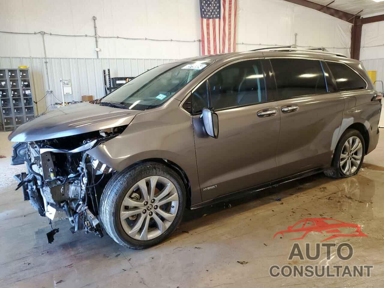 TOYOTA SIENNA 2021 - 5TDERKEC5MS070204