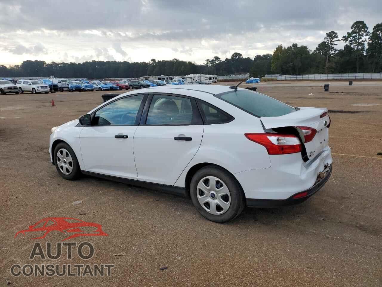 FORD FOCUS 2013 - 1FADP3E27DL167247