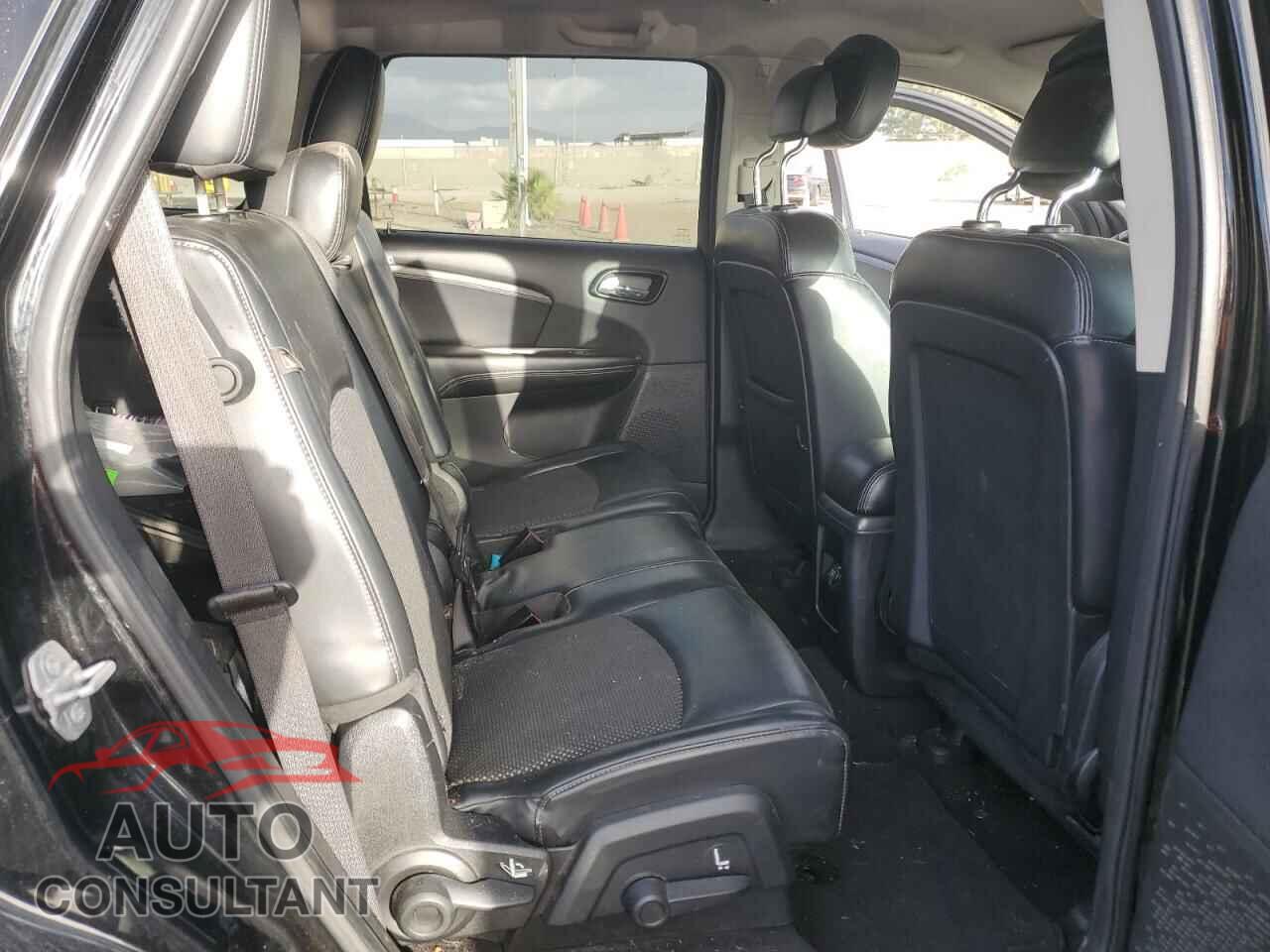DODGE JOURNEY 2015 - 3C4PDCGG9FT553667