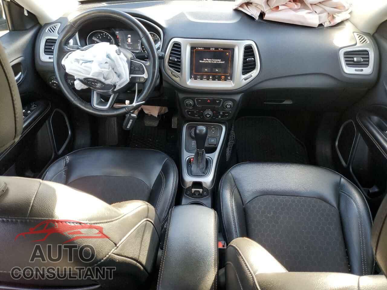 JEEP COMPASS 2018 - 3C4NJDBB8JT453909