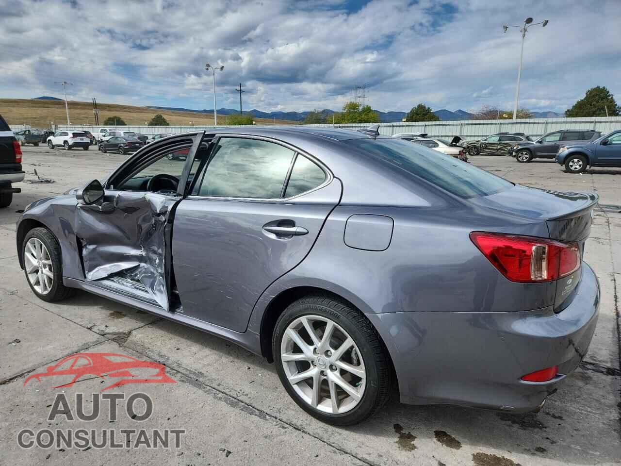 LEXUS IS 2012 - JTHCF5C26C5056178