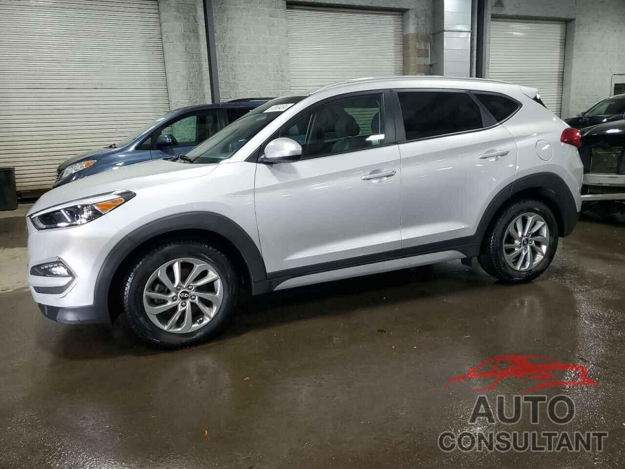 HYUNDAI TUCSON 2018 - KM8J3CA42JU653496