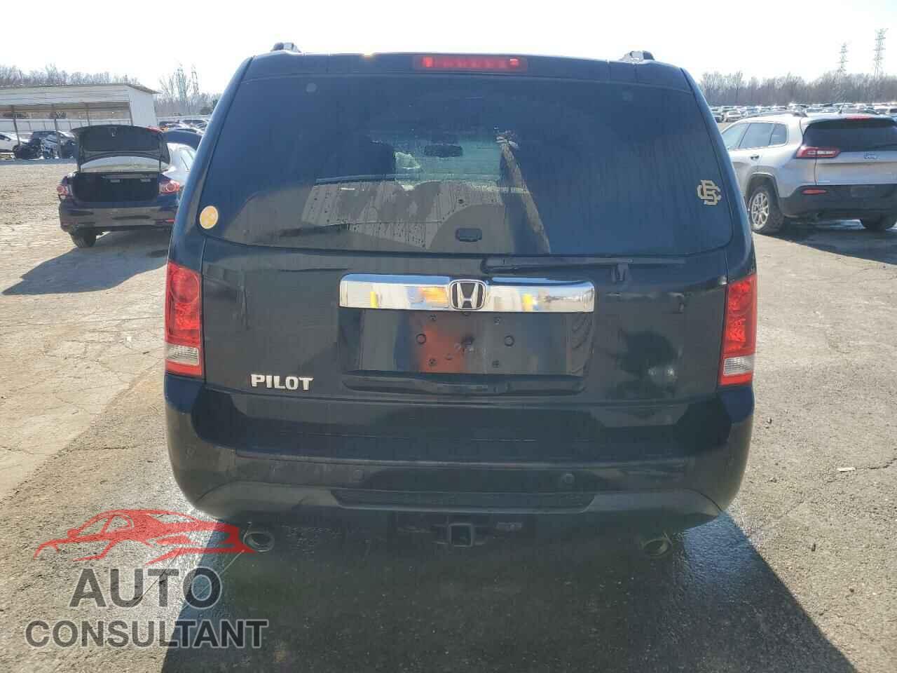 HONDA PILOT 2015 - 5FNYF3H78FB015392