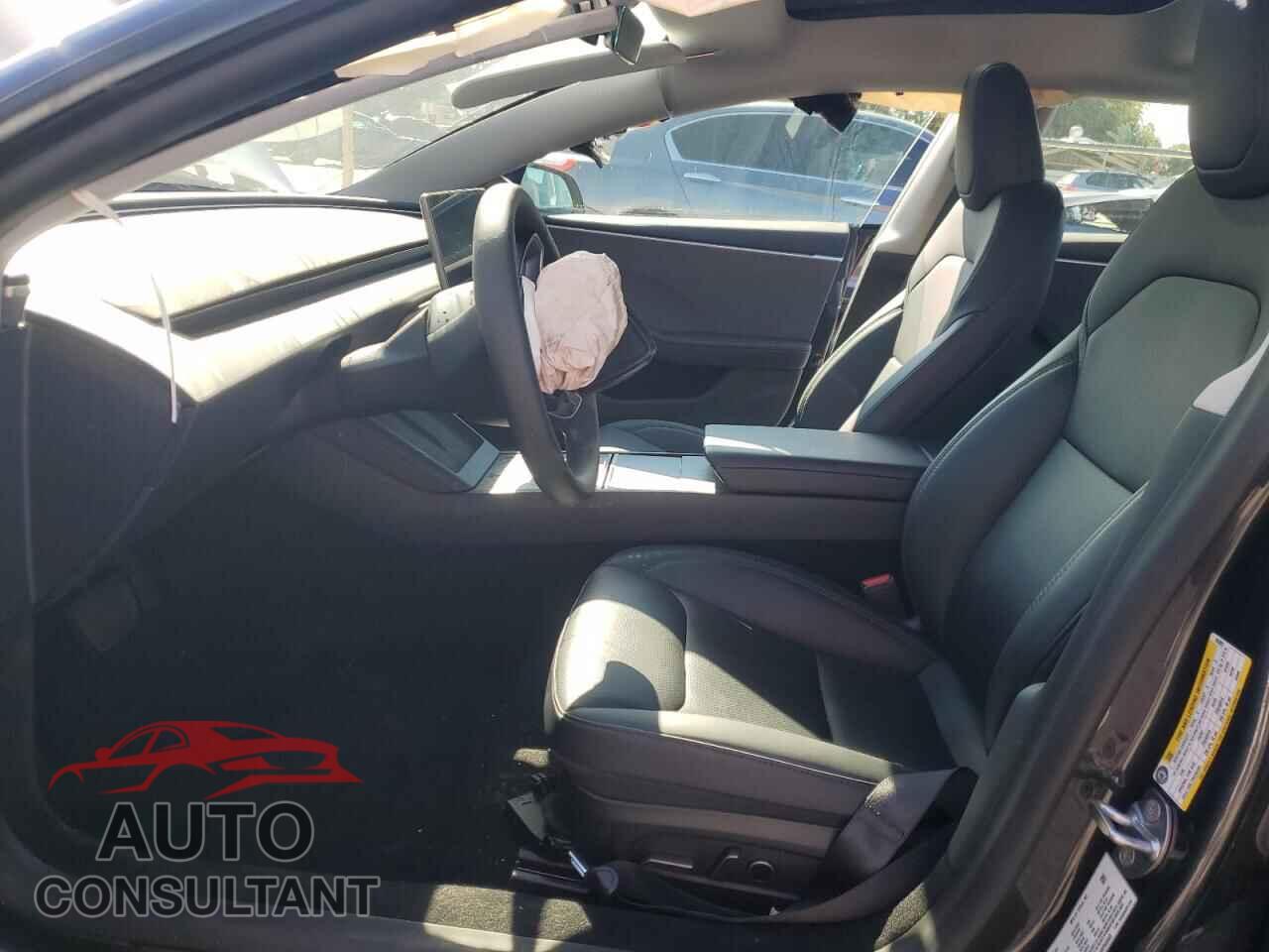 TESLA MODEL 3 2024 - 5YJ3E1EA4RF865803