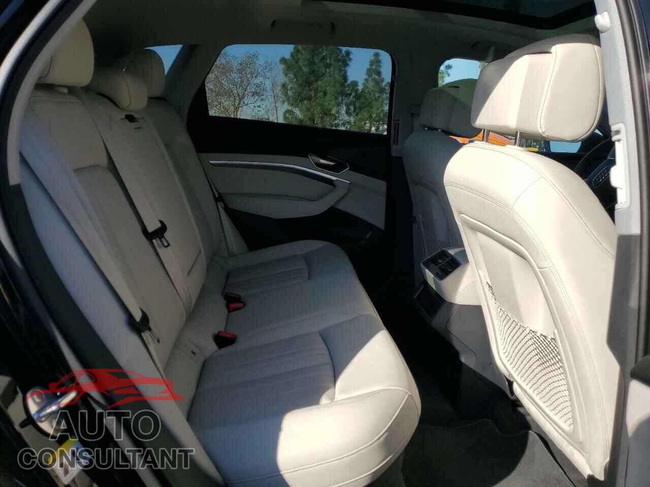AUDI E-TRON 2023 - WA1AAAGE7PB025575