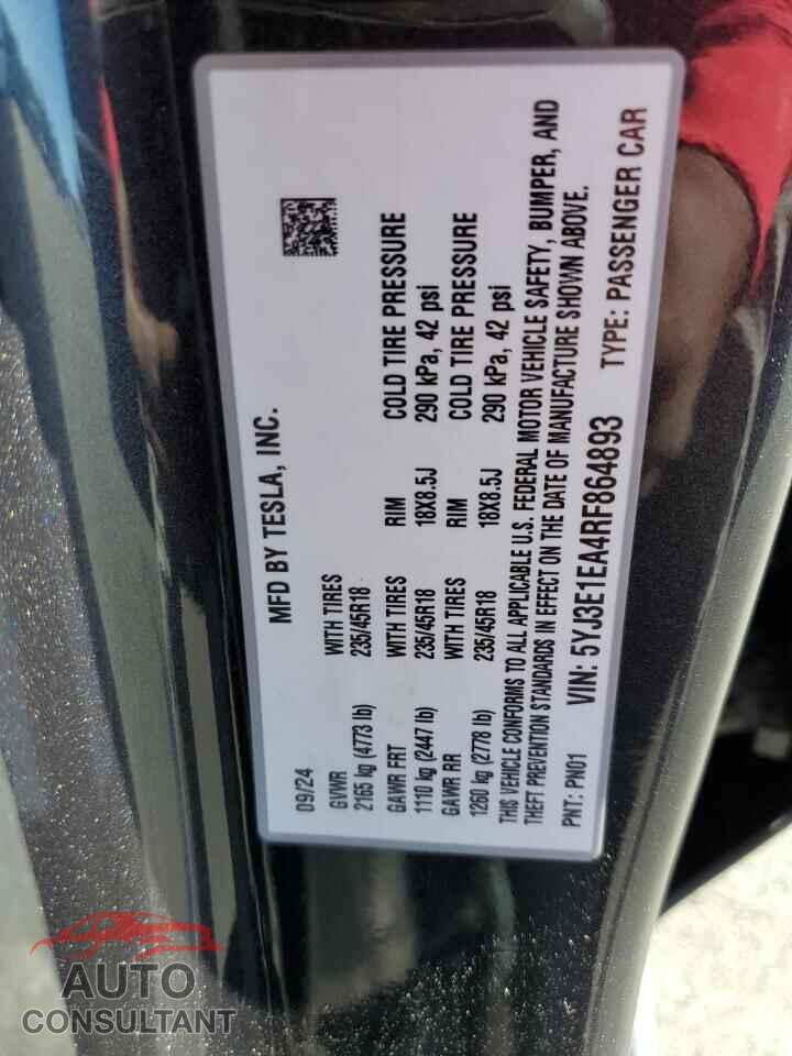 TESLA MODEL 3 2024 - 5YJ3E1EA4RF864893