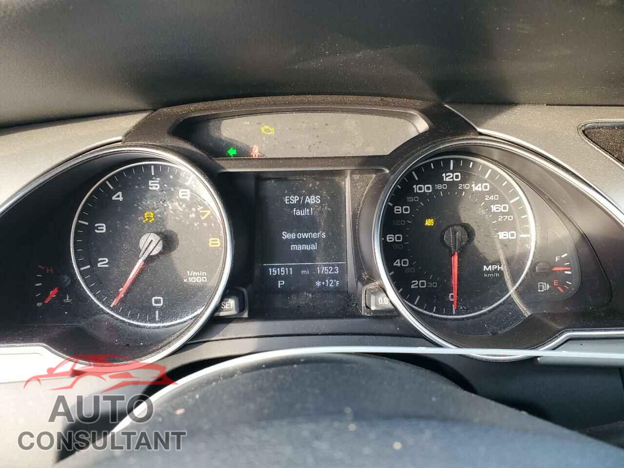 AUDI A5 2010 - WAULFAFR0AA072512