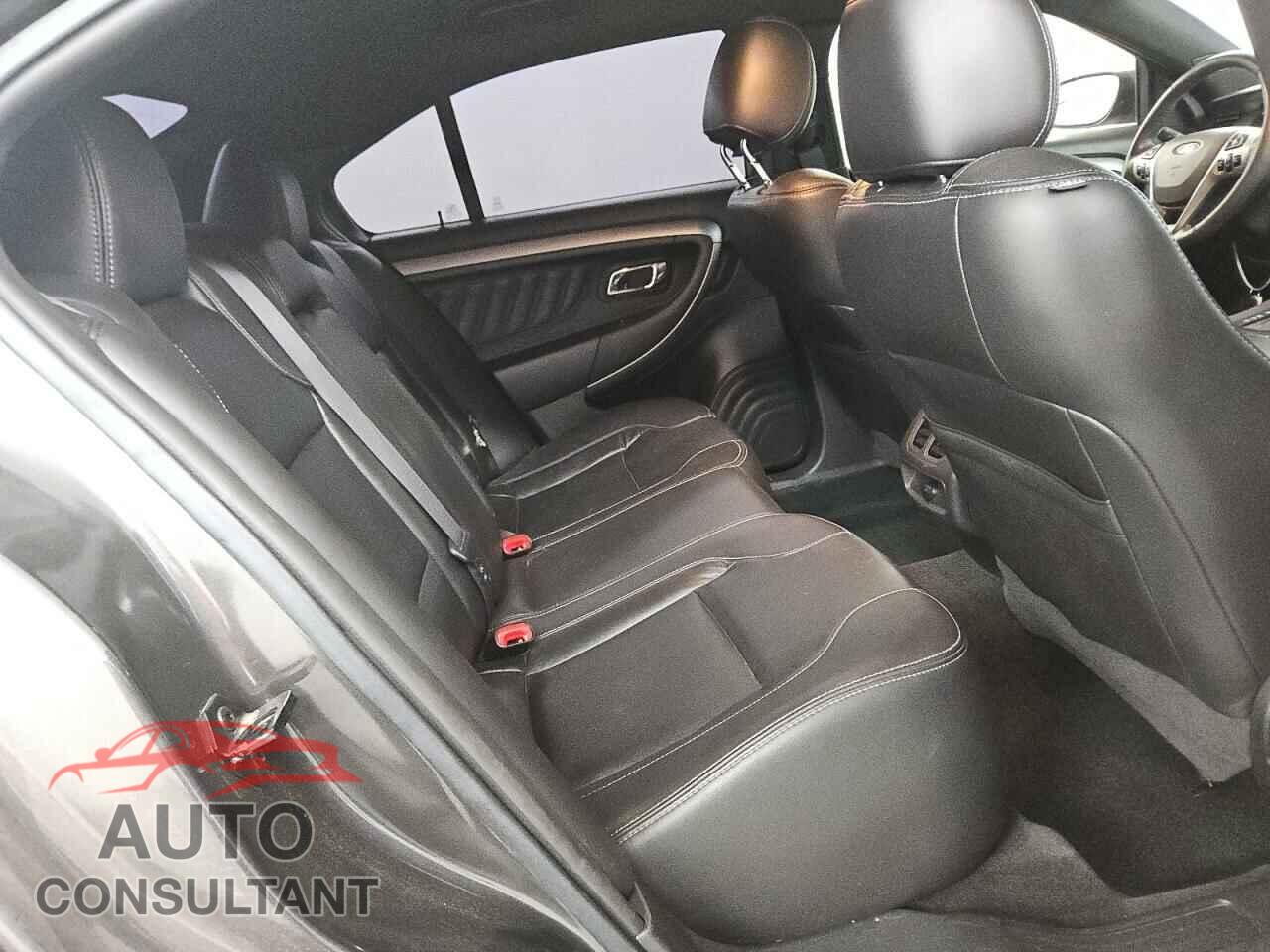 FORD TAURUS 2017 - 1FAHP2E88HG110960