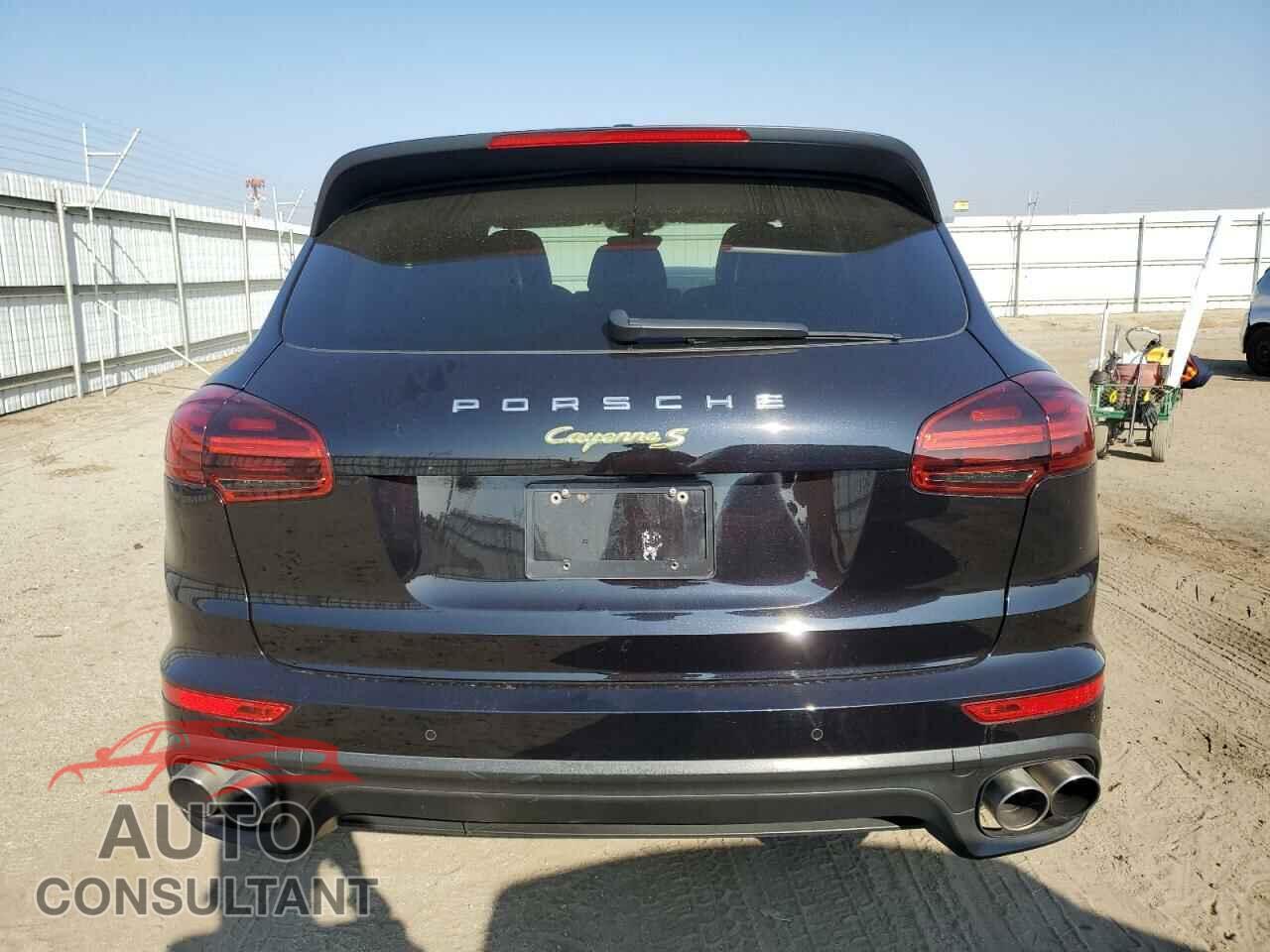 PORSCHE CAYENNE 2018 - WP1AE2A20JLA71280