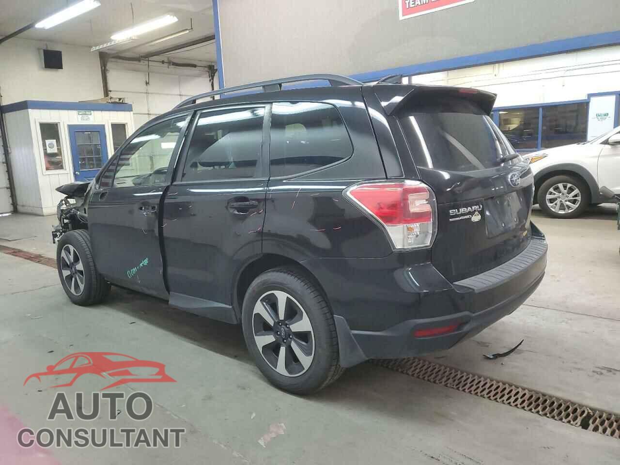 SUBARU FORESTER 2017 - JF2SJAEC9HH586369