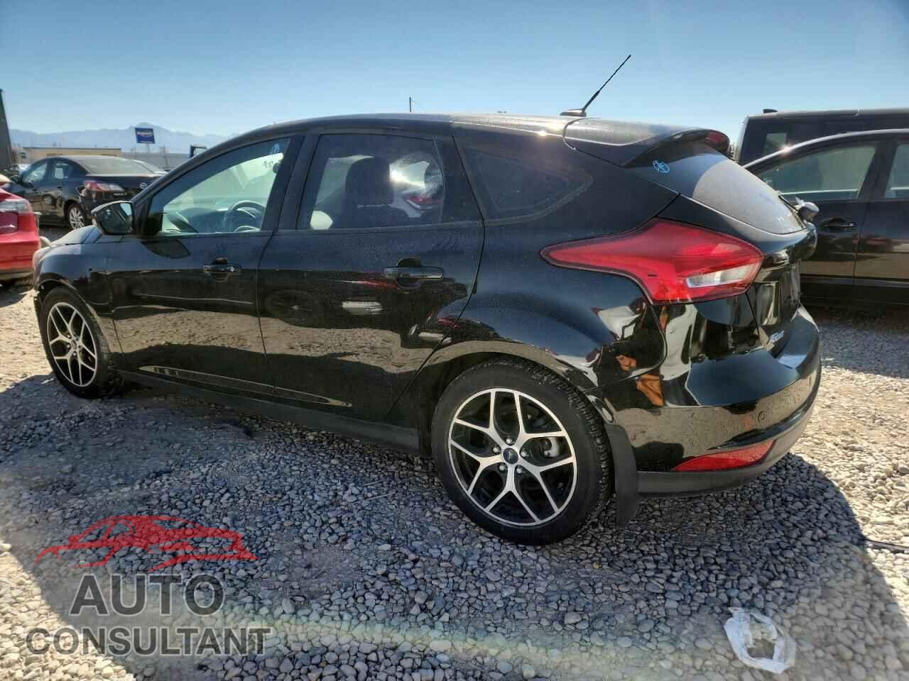 FORD FOCUS 2017 - 1FADP3M25HL299785