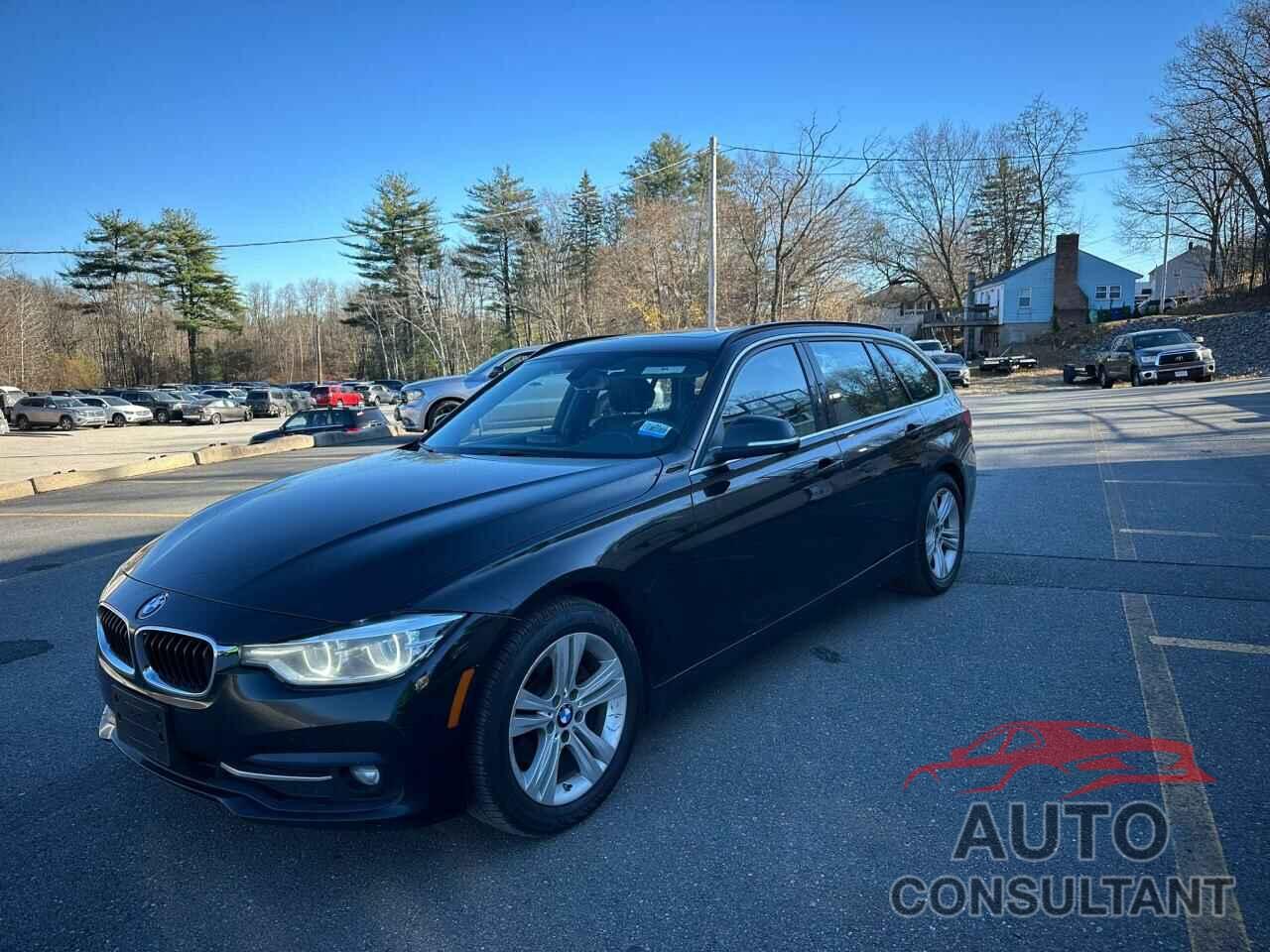 BMW 3 SERIES 2018 - WBA8J1C51JA019002