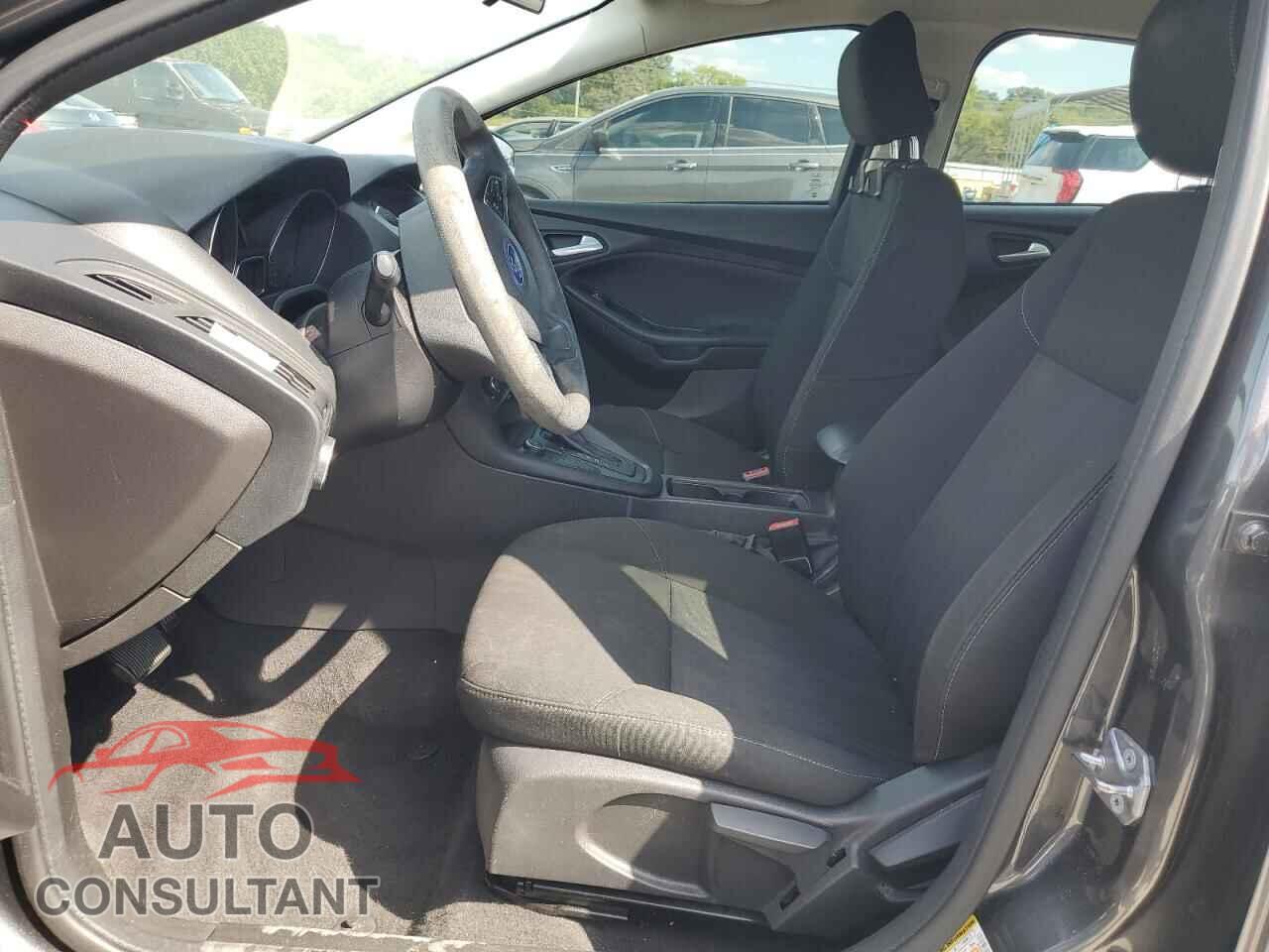 FORD FOCUS 2017 - 1FADP3F2XHL244830
