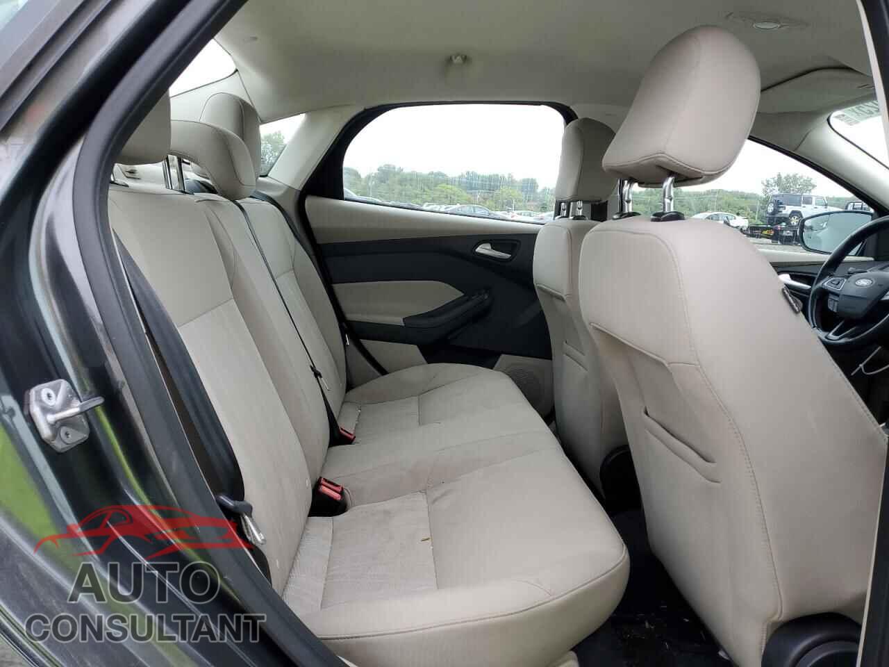 FORD FOCUS 2016 - 1FADP3F20GL365235