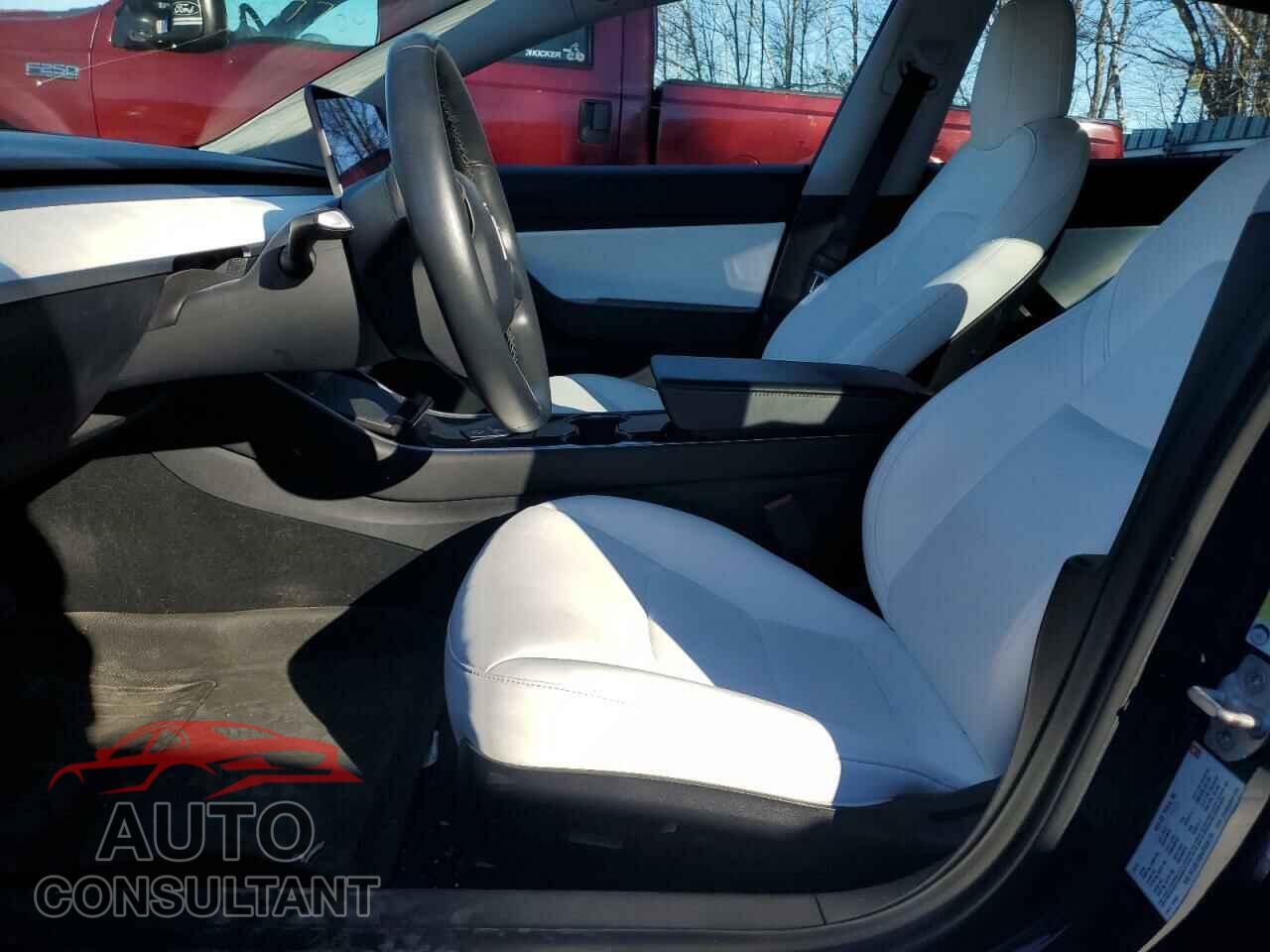 TESLA MODEL 3 2018 - 5YJ3E1EB4JF056170