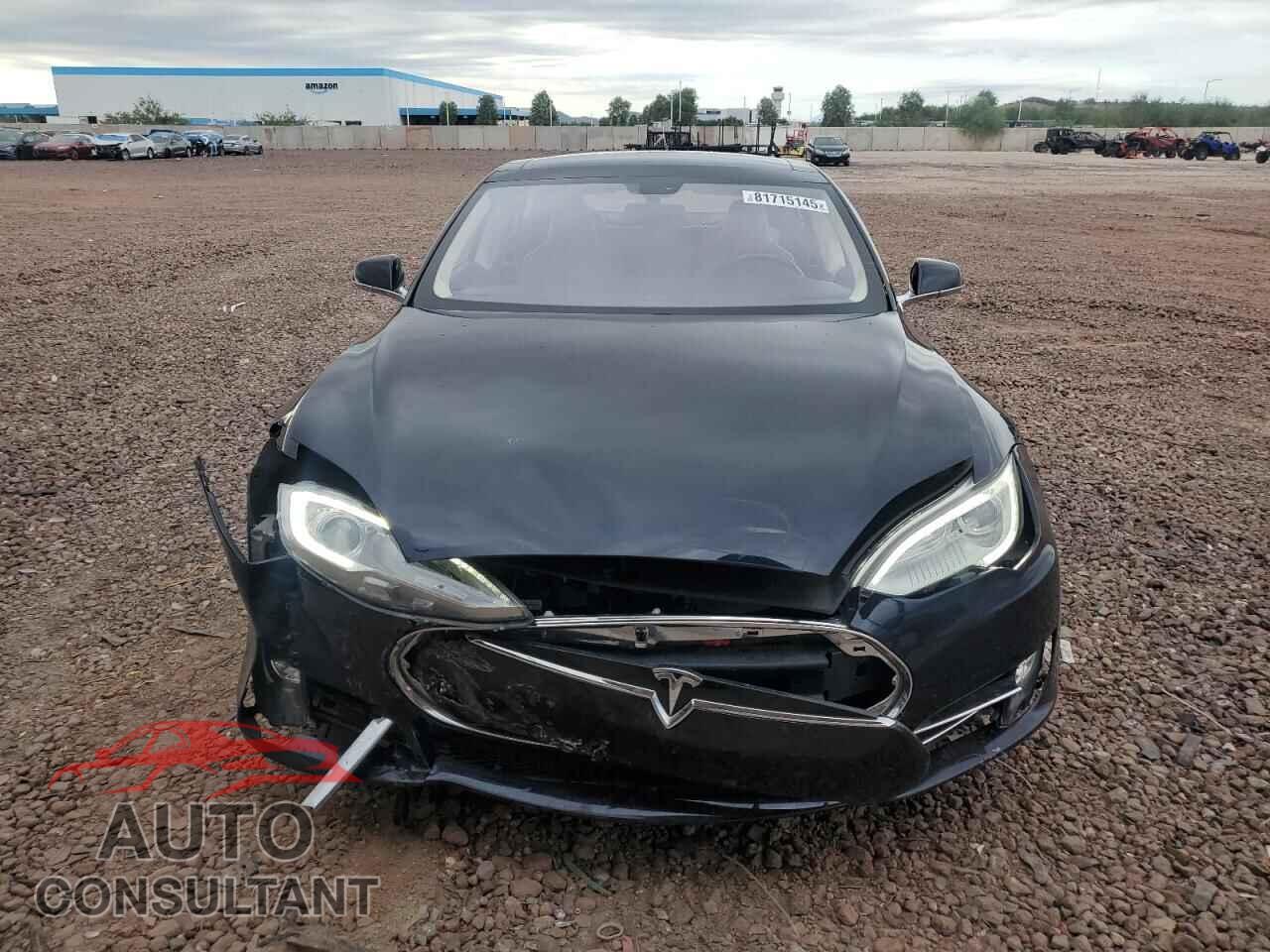 TESLA MODEL S 2013 - 5YJSA1DN9DFP27565